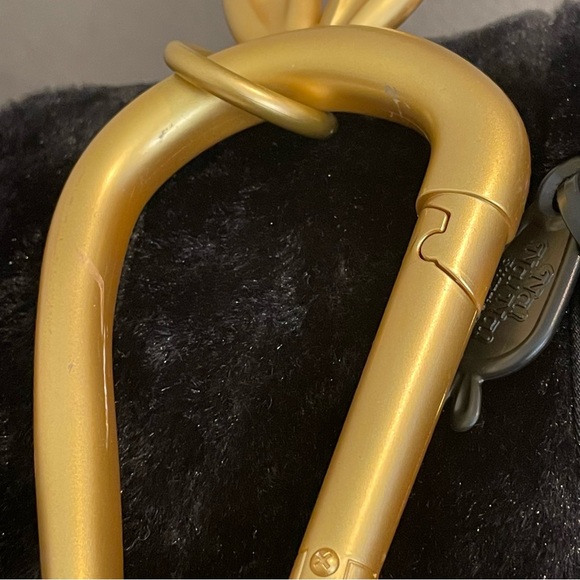 NA NA NA Surprise Black Bunny Carrying Case and Accessories - Picture 11 of 15